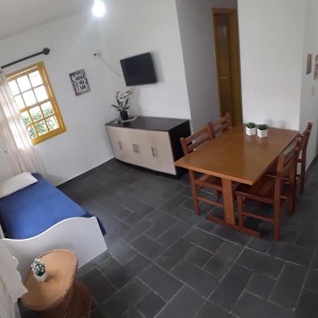 Residencial Colonial Amarelo A 150M Da Praia De Mariscal Aparthotel Bombinhas Esterno foto