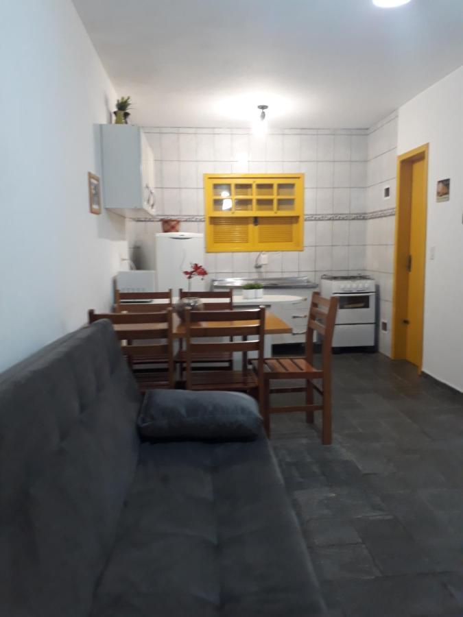 Residencial Colonial Amarelo A 150M Da Praia De Mariscal Aparthotel Bombinhas Esterno foto