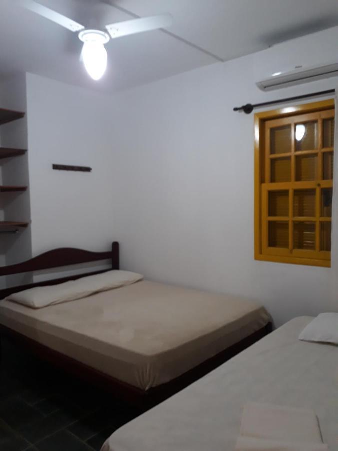 Residencial Colonial Amarelo A 150M Da Praia De Mariscal Aparthotel Bombinhas Esterno foto