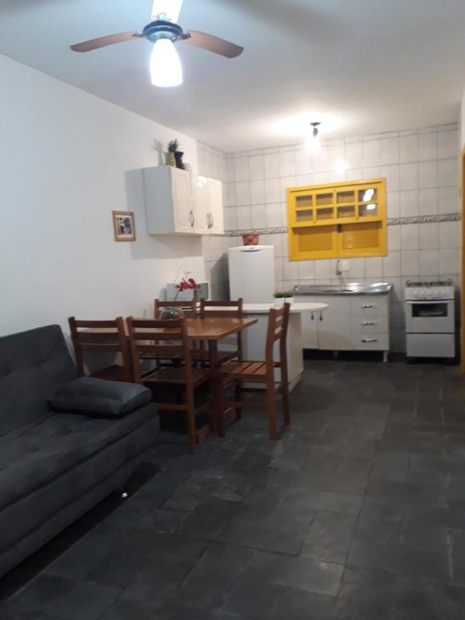 Residencial Colonial Amarelo A 150M Da Praia De Mariscal Aparthotel Bombinhas Esterno foto