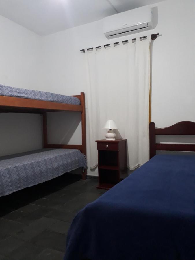 Residencial Colonial Amarelo A 150M Da Praia De Mariscal Aparthotel Bombinhas Esterno foto