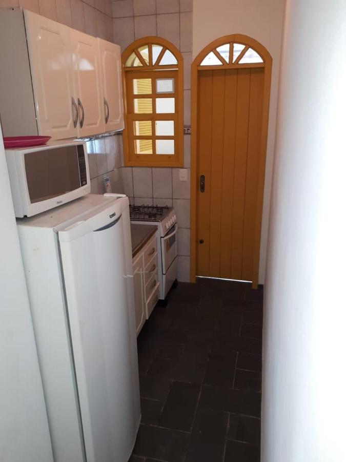 Residencial Colonial Amarelo A 150M Da Praia De Mariscal Aparthotel Bombinhas Esterno foto